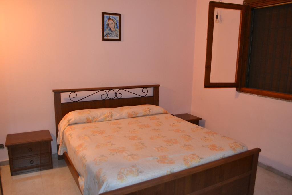 Villa Rosa - Ai Piedi Dell'Etna Бруколи Екстериор снимка