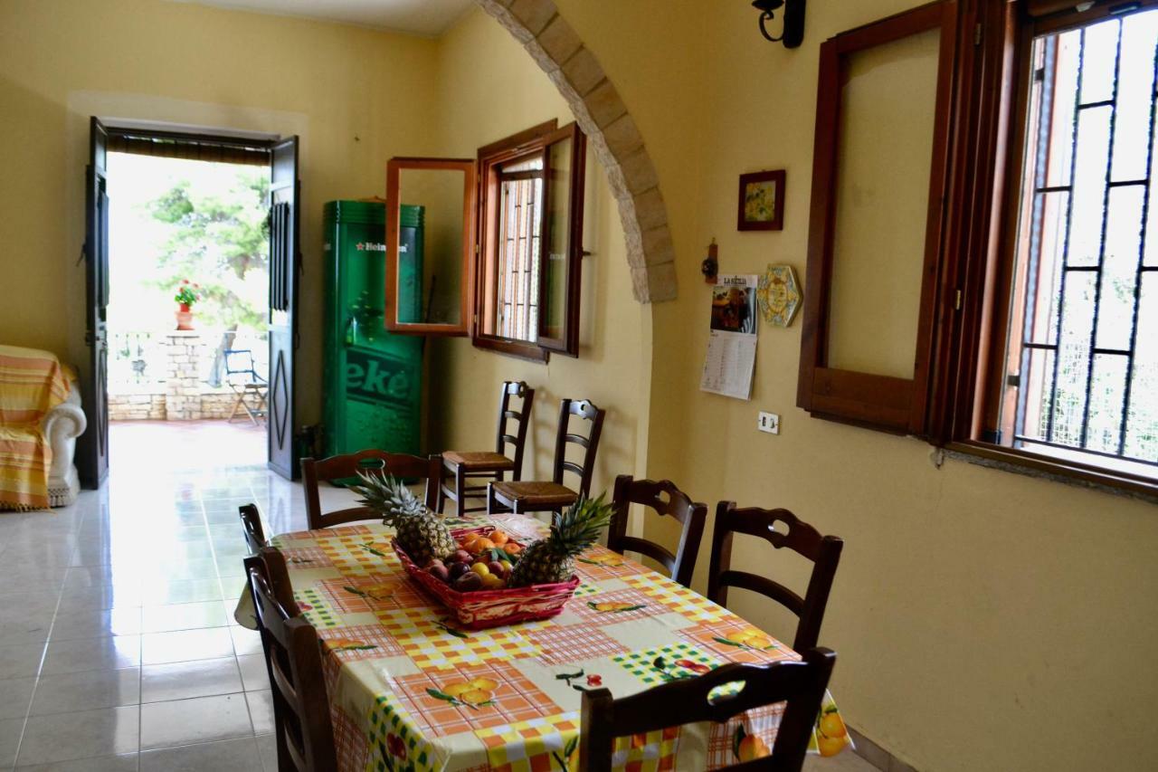 Villa Rosa - Ai Piedi Dell'Etna Бруколи Екстериор снимка
