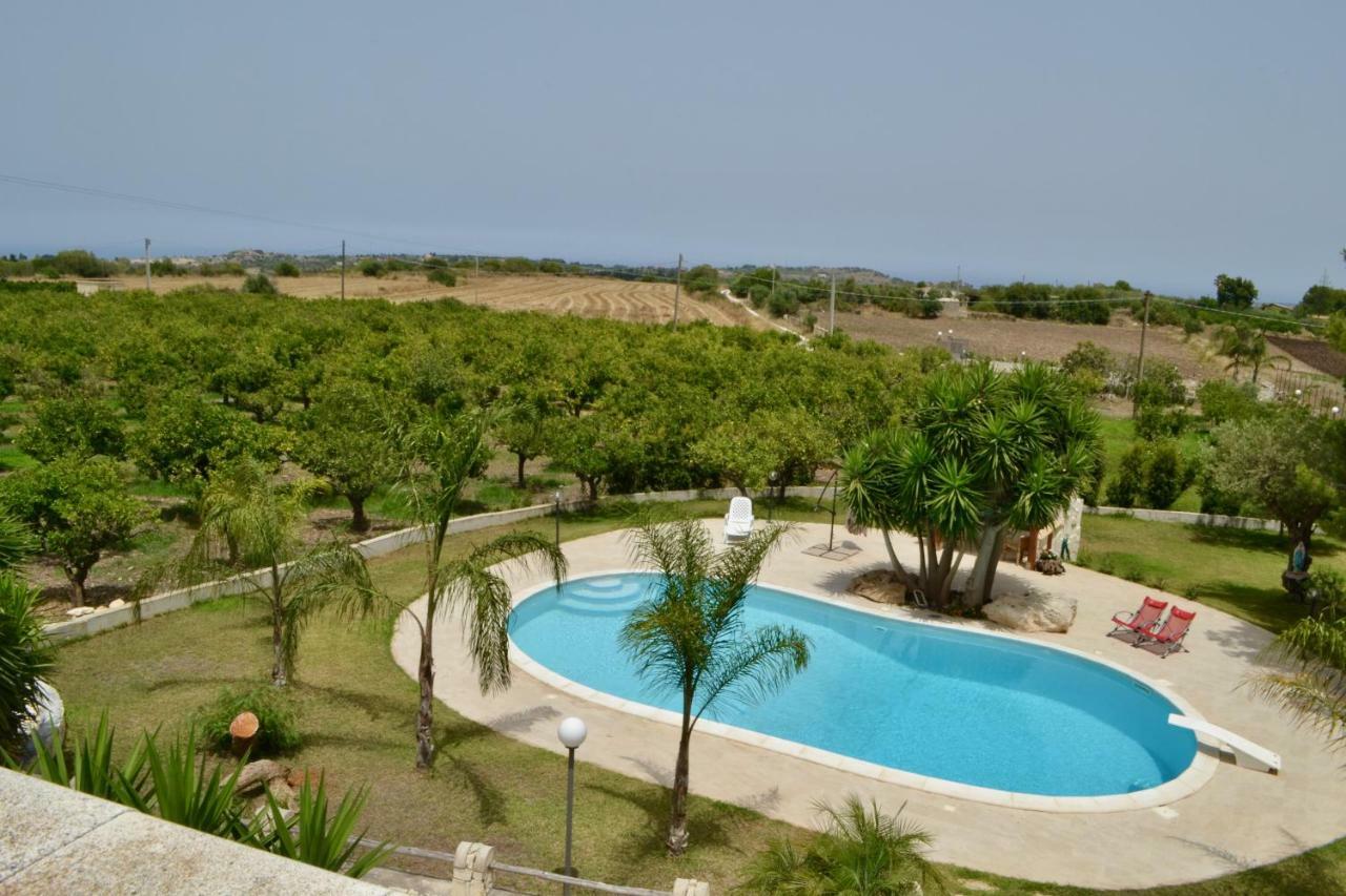 Villa Rosa - Ai Piedi Dell'Etna Бруколи Екстериор снимка